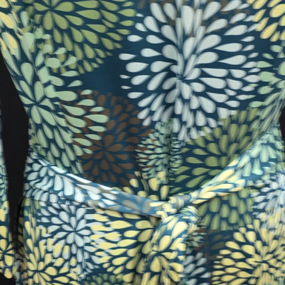 NWT PattyBoutik Blue and Yellow Floral Midi Dress - Picture 8 of 16